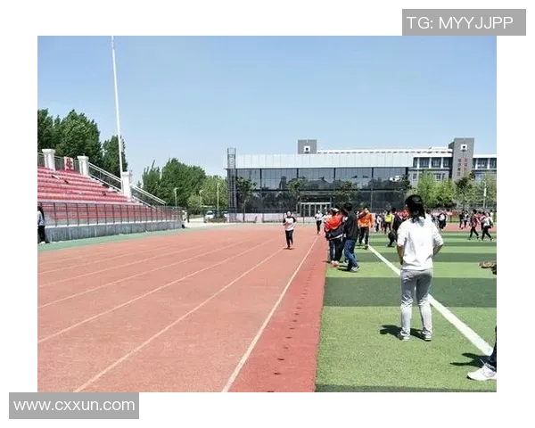 康纳心目中的足球偶像与他崇拜的运动精神探讨