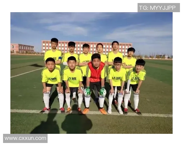 阳春逸夫小学足球明星展现青春风采助力校园体育发展